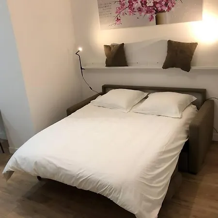 Coeur Du Vieux Nice, Superbe Studio Refait A Neuf * Nice